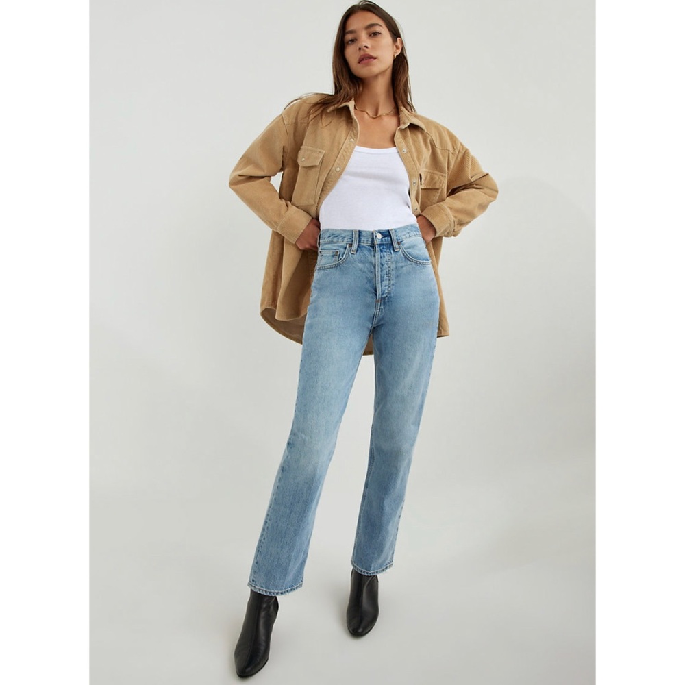 Aritzia Denim Forum The Joni High Rise Loose 29L in Picture This Bleu